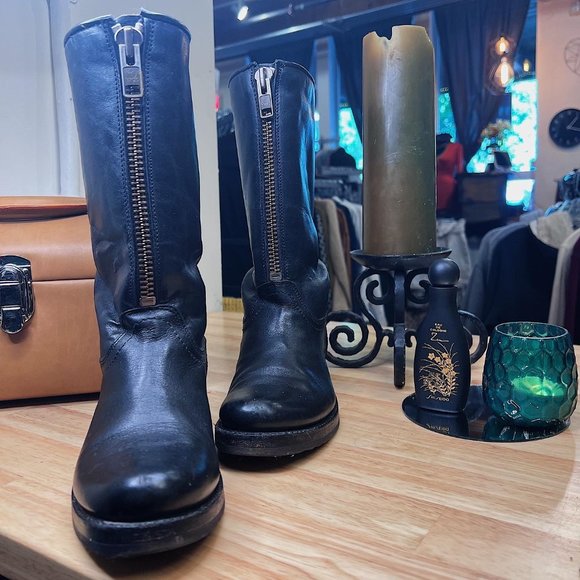 Frye Black boots - Picture 2 of 4